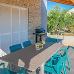 Ferienhaus House Verdi Tkon