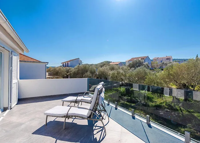 House Verdi * تكون